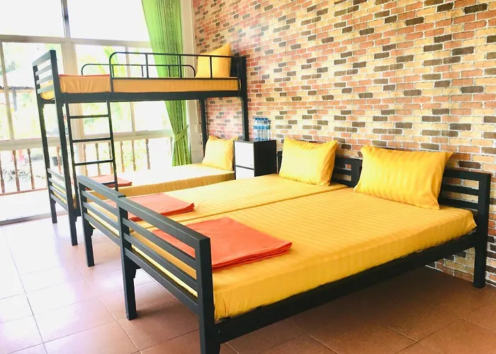 Saeng Tai Amphawa